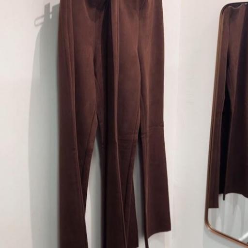 Pantalón Marrón Freequent. [1]