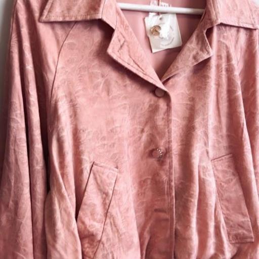 Chaqueta jacquard rosa Nekane. [1]