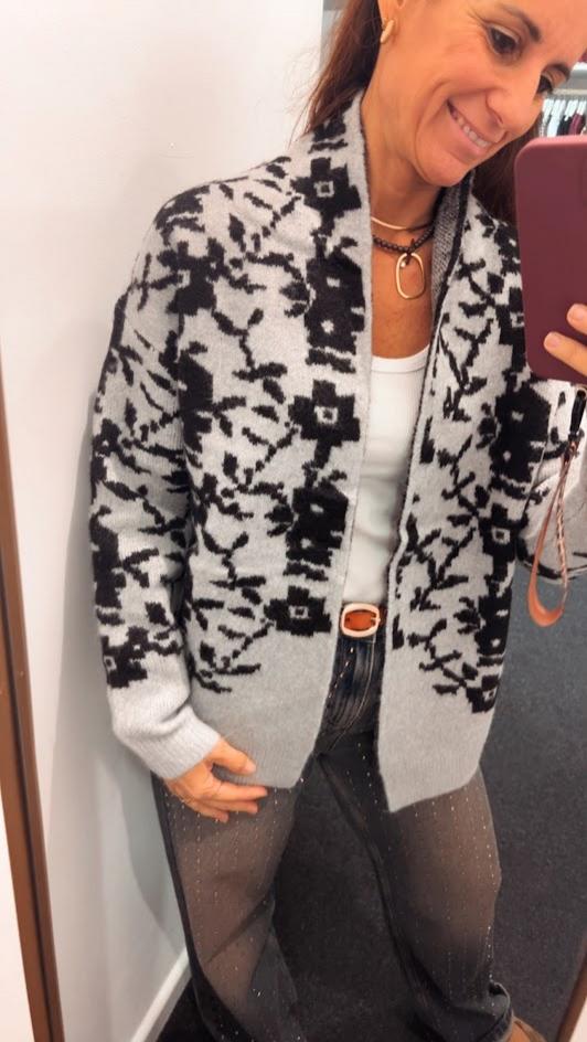 Cárdigan Jacquard Flores Nekane.