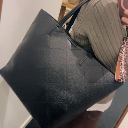 Bolso Shooper Negro 2025 Lola Casademunt.  [0]