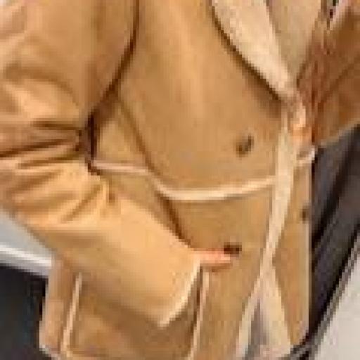 Abrigo Peludo Camel Freequent. [0]