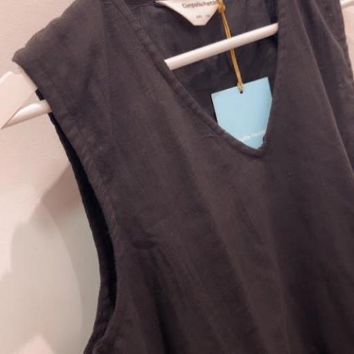 Vestido Negro volante Compañía Fantástica.  [1]