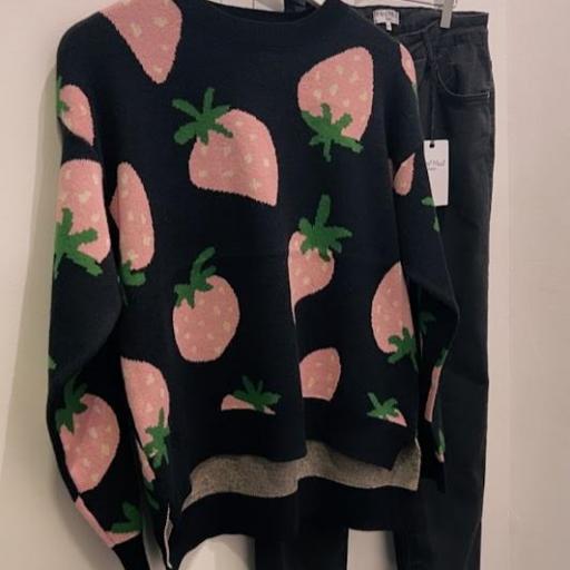 Jersey jacquard fresas Compañia Fantastica.   [3]