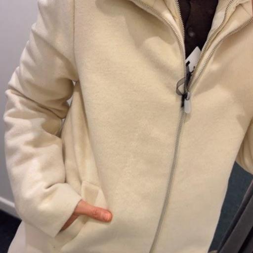 Abrigo Blanco roto Mimimua. [1]