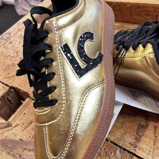 Bambas Gold Lola Casademunt. 