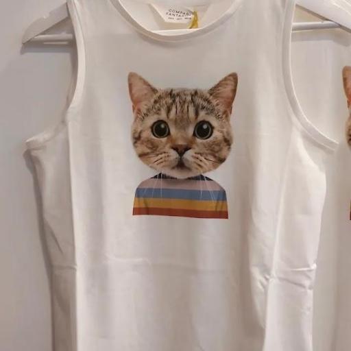 Camiseta "Cat" Compañia.