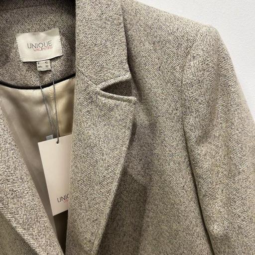 Blazer Julieta Beige Unique. [3]