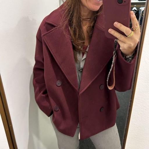 Abrigo Navy burdeos Tiffosi . [3]