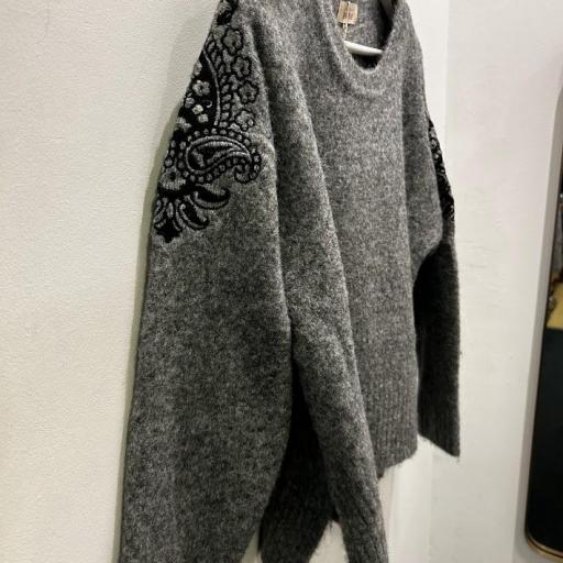 Jersey gris Pailsey Nekane. [2]