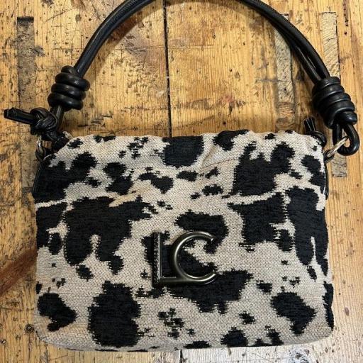 Bolso Bandolera Animal print Lola casademunt. [3]