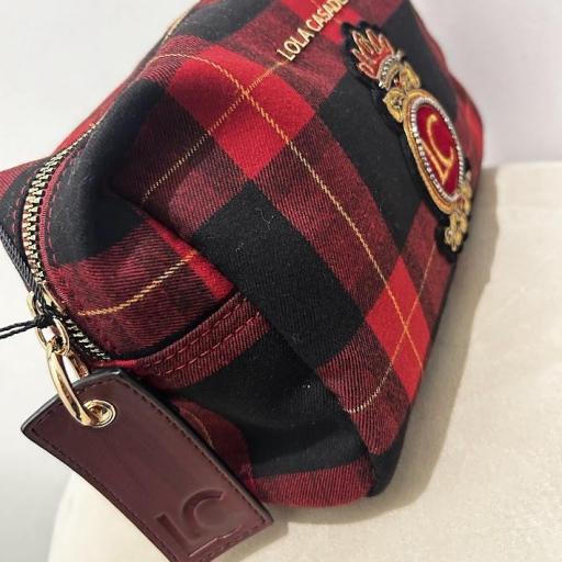 Neceser cuadros Lola Casademunt.  [2]