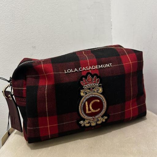 Neceser cuadros Lola Casademunt.  [1]