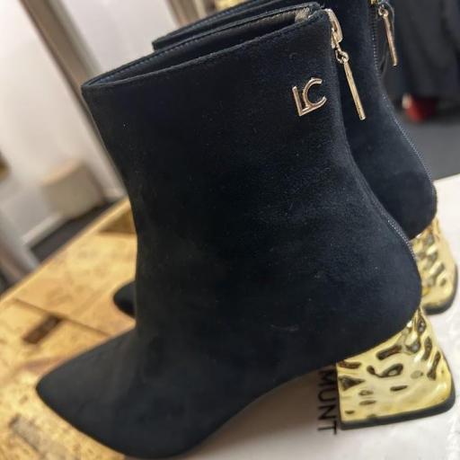 Botin negro OUTLET num.38  Lola Casademunt.  [0]