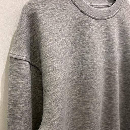 Sudadera Basic Gris Guess. [3]