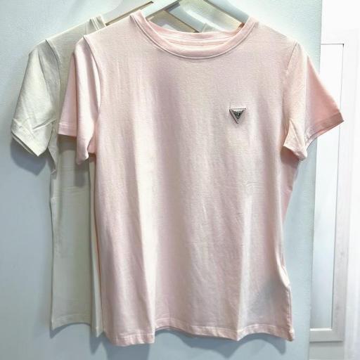 Camiseta Guess. [3]