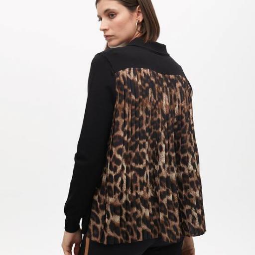 Jersey plisado animal print Lola Casademunt.  [0]