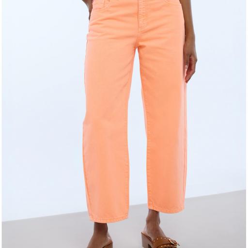 Pantalón Fluor Carrot Lola Casademunt.  [1]
