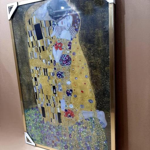 Cuadro con lámina de Gustav Klimt El Beso, Alta Resolución, Marco color Dorado. [2]