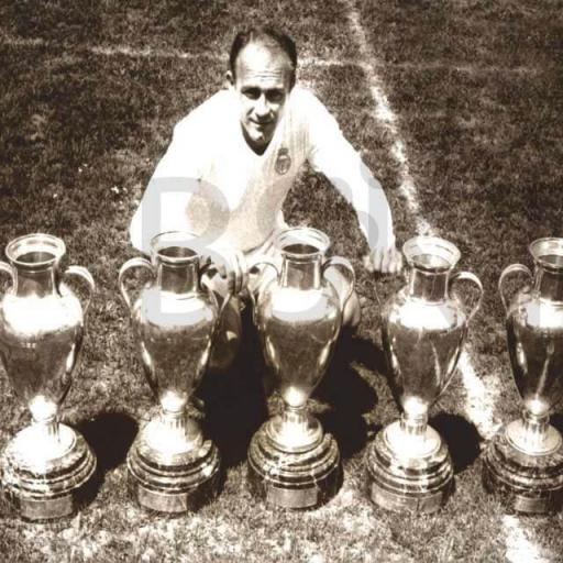 Cuadro en lienzo Alfredo Di Stefano copas de Europa vintage Real Madrid [0]
