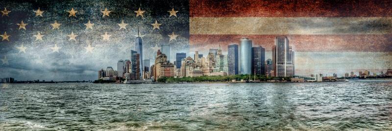 cuadro en lienzo alargado  vista de Nueva York desde el mar World trade center NY