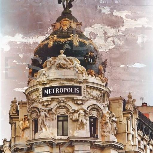 Cuadro en lienzo edificio Metrópolis Madrid