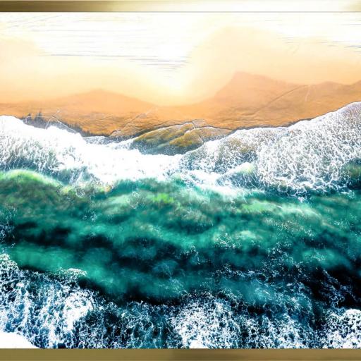 Cuadro con lámina de Paisaje olas y Mar, Decoración Versátil, Marco color Dorado.