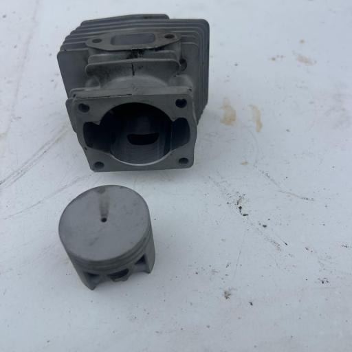 Cilindro y piston Stihl 280 K [3]