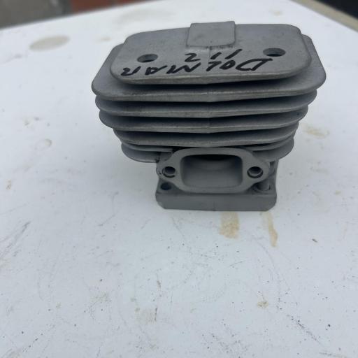 Cilindro y piston DOLMAR 112