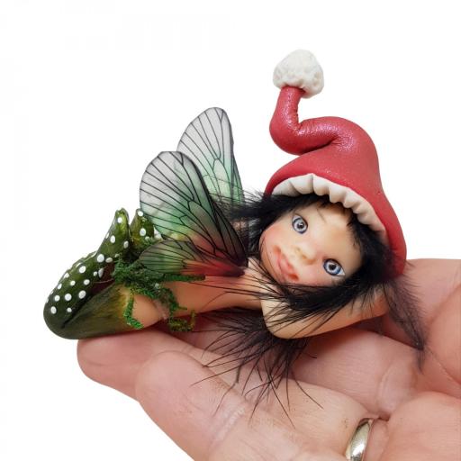 Elfo Navideño, hada de la Navidad. Figura hada decorativa de porcelana fría artesanal