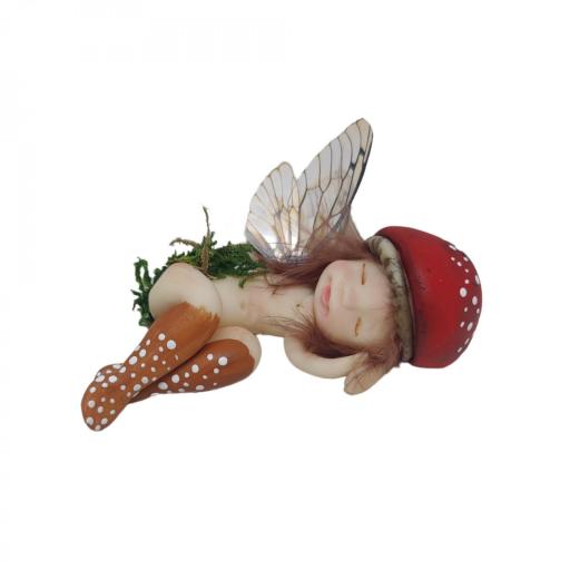 Hada del bosque durmiendo. Figura hada decorativa de porcelana fría producto artesanal [2]