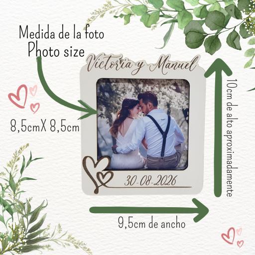Marco de Fotos Personalizado para Boda con Nombres y Fecha – Diseño con Corazones [1]