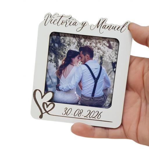 Marco de Fotos Personalizado para Boda con Nombres y Fecha – Diseño con Corazones