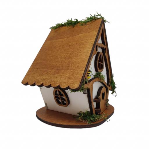 Quemador de incienso con forma de casita de madera, casa fantasía. Producto artesanal [1]