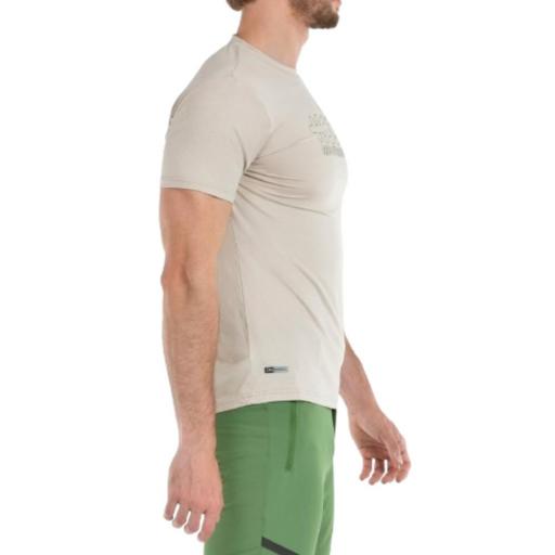 +8000 PIPE. Arena Vigoré. Camiseta manga corta Trekking Hombre. [3]