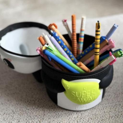 Estuche Super Kawaii de Silicona Panda de Legami [3]