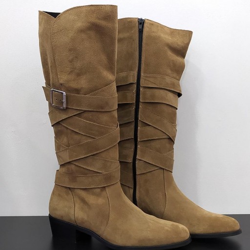 Bota alta cintas ante kaki