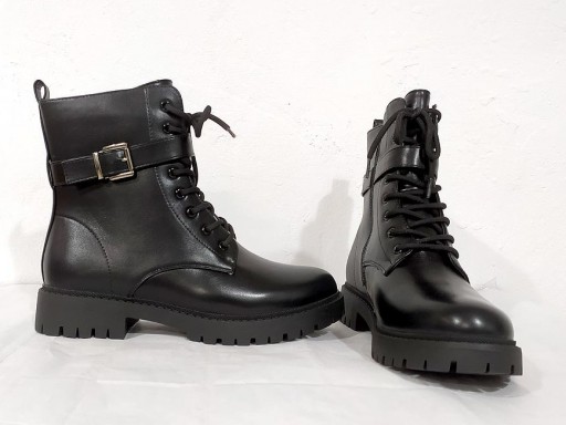 Botín militar negro [1]