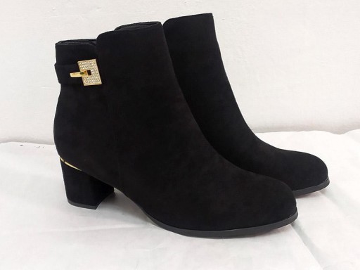 Botín tacón ante negro