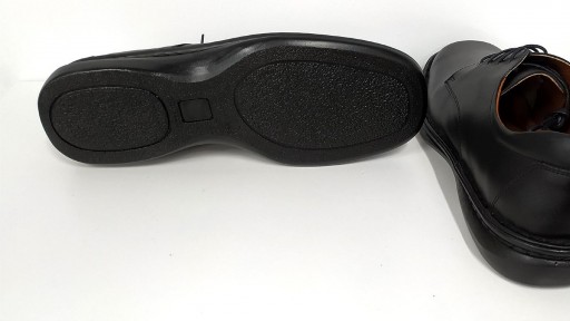 Zapato cordones negro plantillas [3]