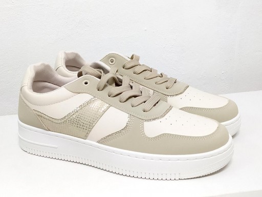 Deportiva beige