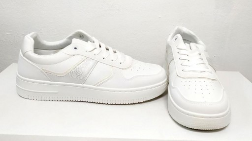 Deportiva blanca [1]