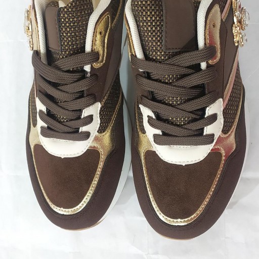 Deportiva mariposa marrón chocolate [2]