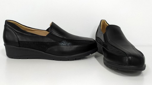 Mocasín cuña baja (EA) negro [1]