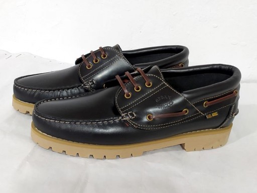 Náutico negro suela gruesa