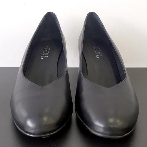 Salón negro tacón fino [1]