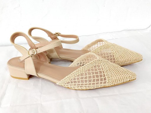 Sandalia cerrada beige [0]