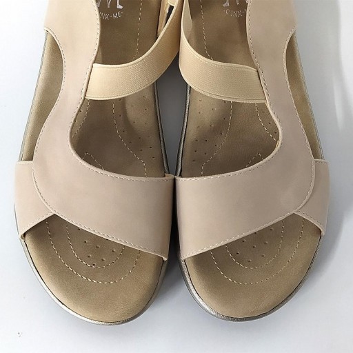 Sandalia cuña baja beige [1]