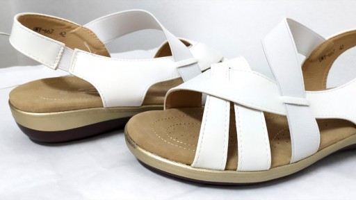 Sandalia blanca ancho especial [3]