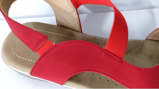 Sandalia cuña baja roja [3]