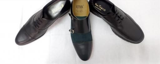 Zapatos vestir con cordones grandes